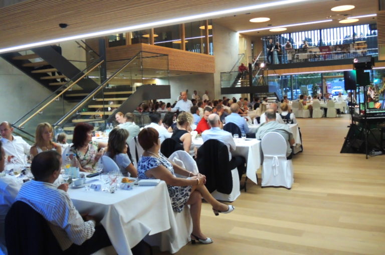 2017-08-25-19-53-51-_fee_2017-08-25-_wimmer-wohnkollektionen-10jaehriges-jubilaeum